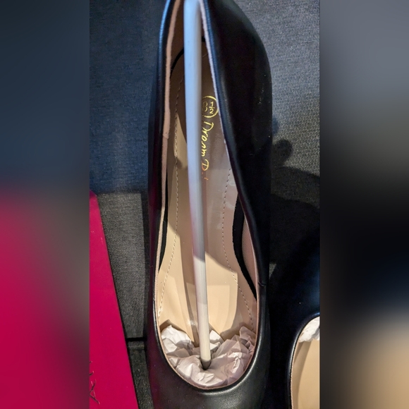 DREAM PAIRS ARPEL Women's  Low Heel Pumps Shoes New size 8.5 color black - Picture 6 of 7